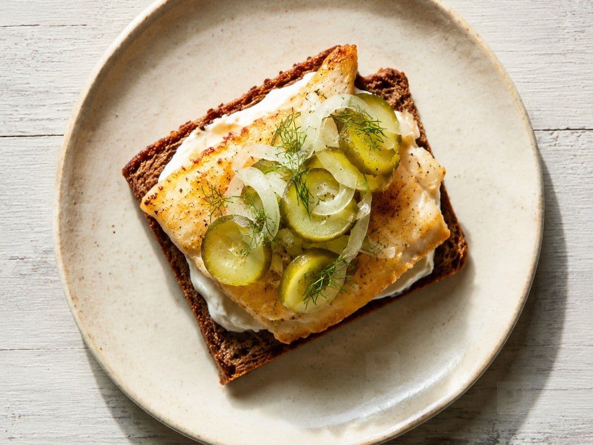 Fischbrötchen, plated as one serving.