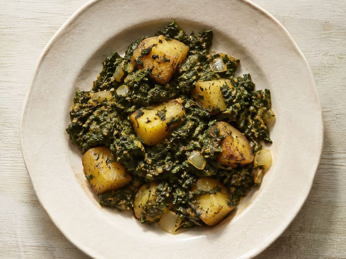 Saag Aloo, plated as one serving.