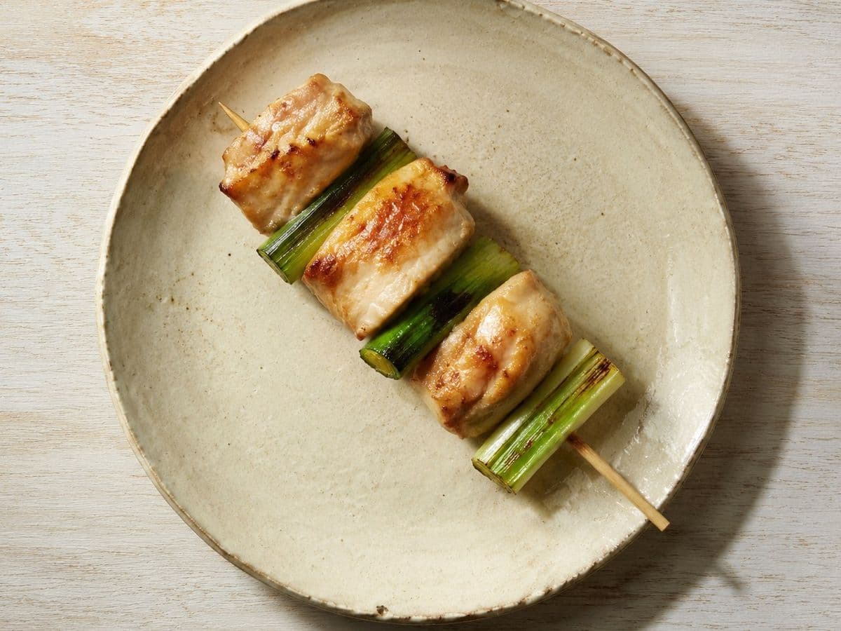 Yakitori Negima, plated as one serving.