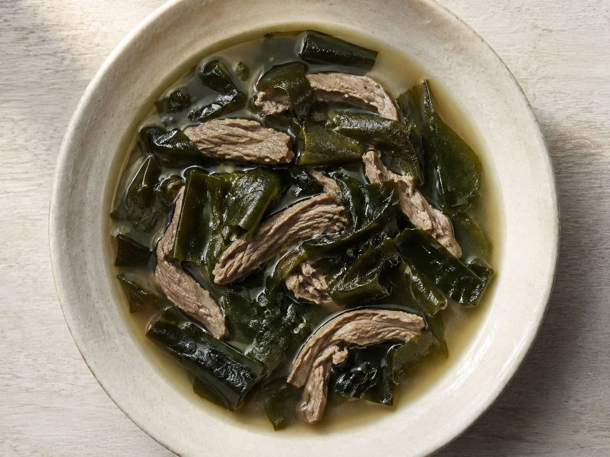 Miyeokguk, plated as one serving.