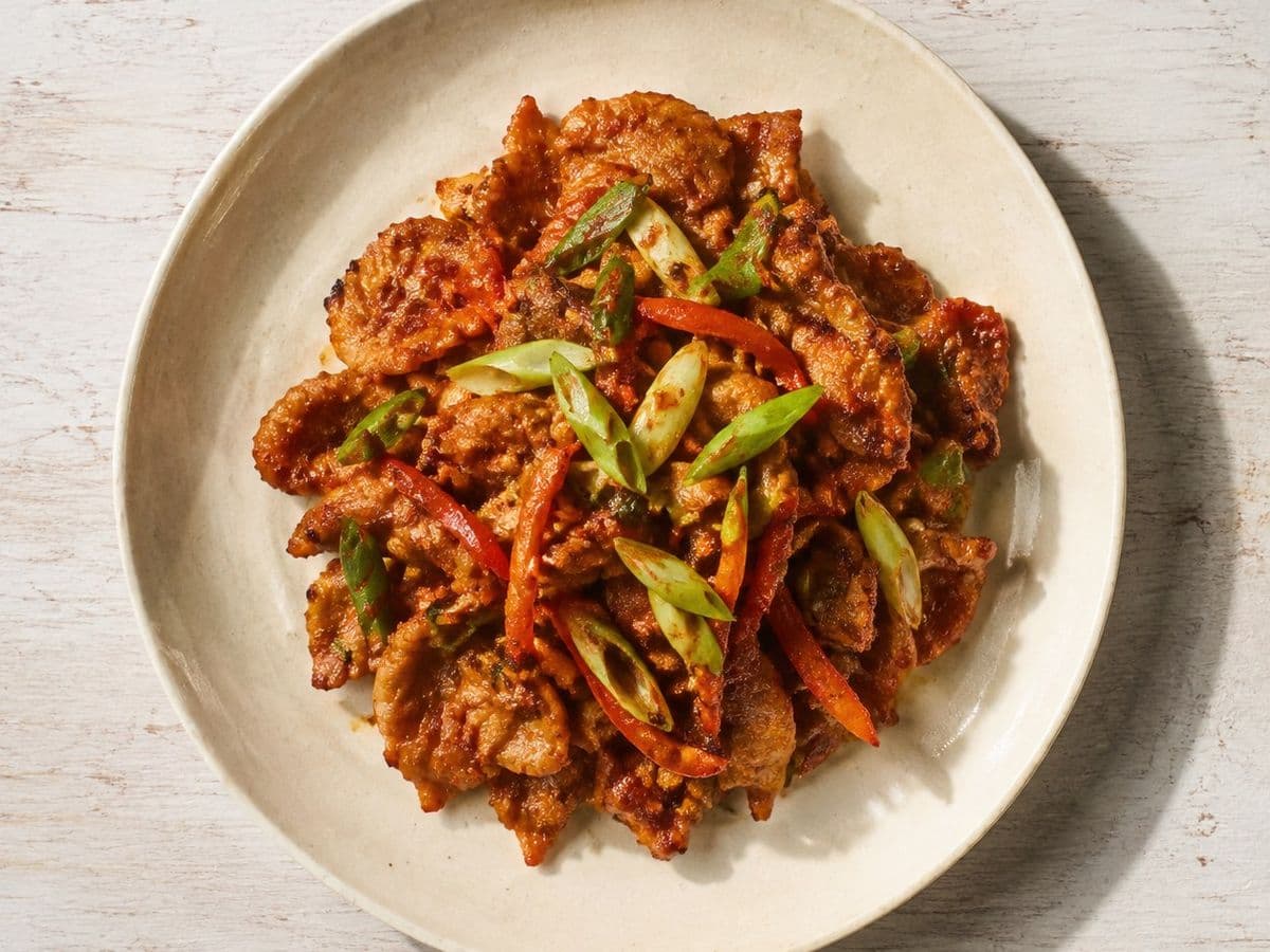 Dwaeji Bulgogi, plated as one serving.