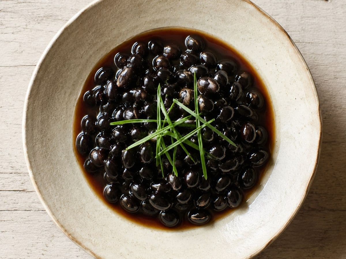 Kongjang, plated as one serving.