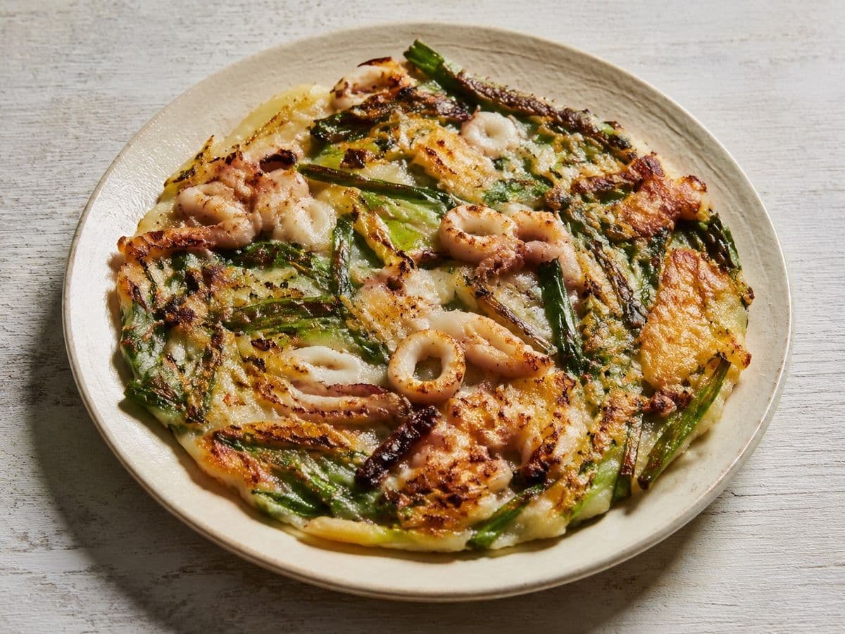 Haemul Pajeon, plated as one serving.