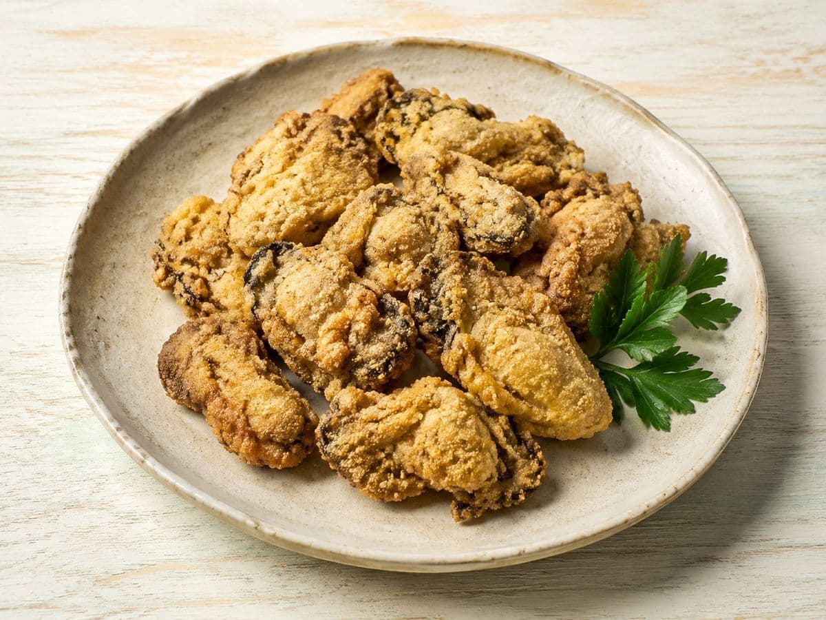 Fried Oysters, plated as one serving.