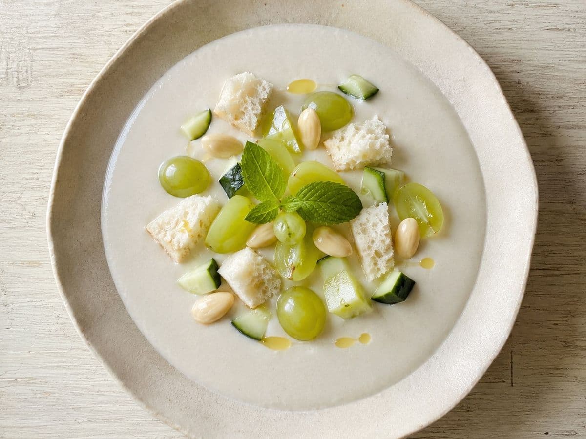 Ajoblanco, plated as one serving.