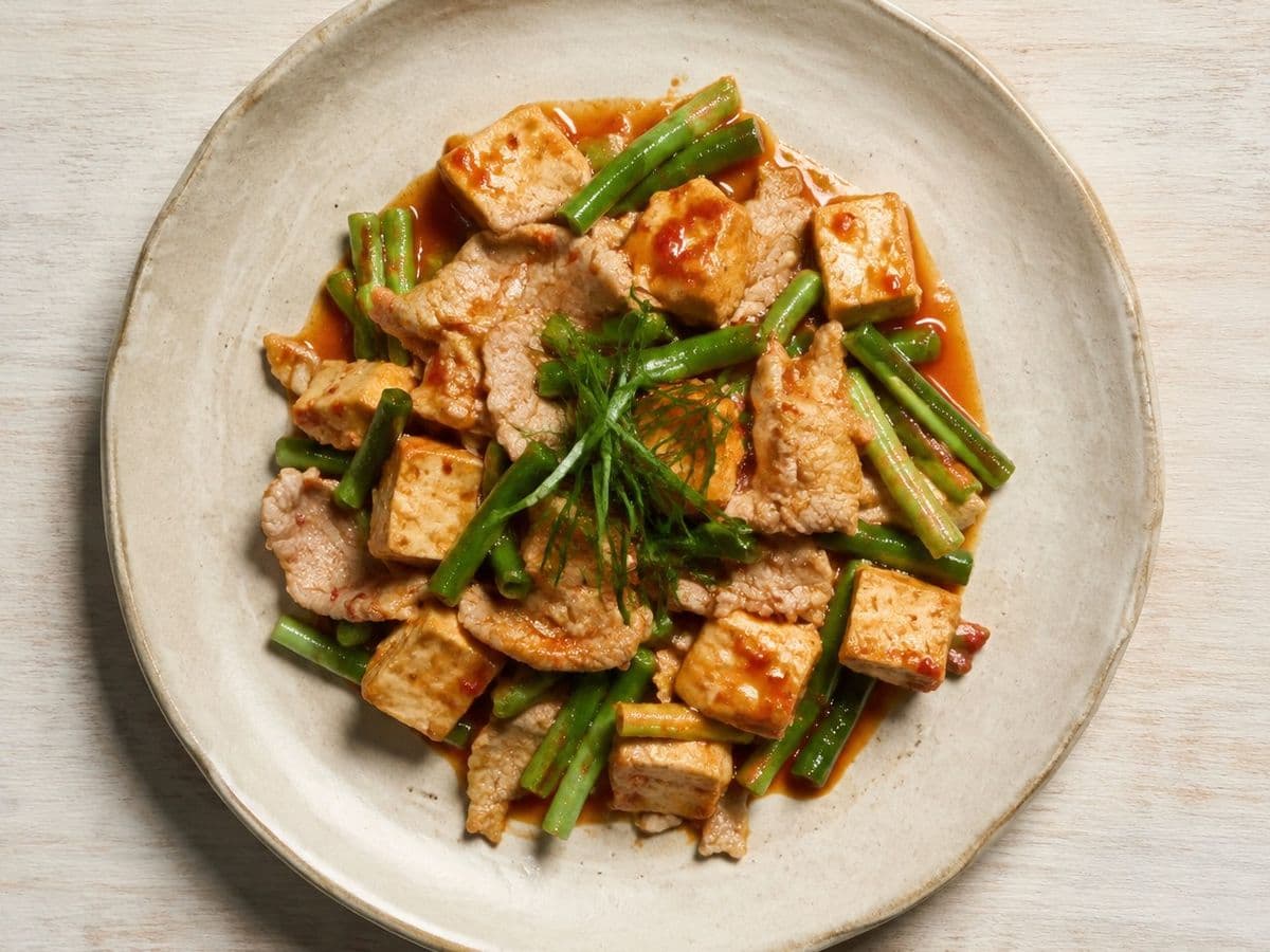 Pad Prik King, plated as one serving.